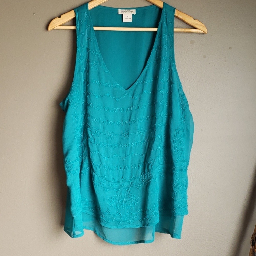 Lucky brand tank top with embroidering.size med